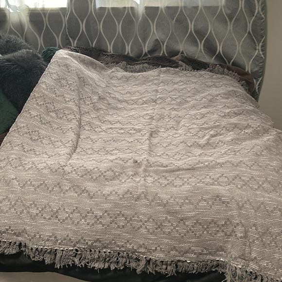 Blanket - Picture 3 of 3